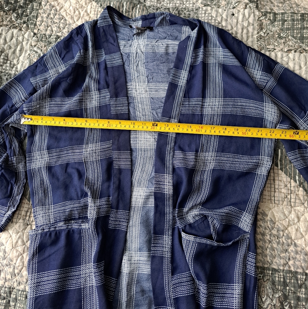 H&M patterned lightweight kimono - Picture 7 of 9